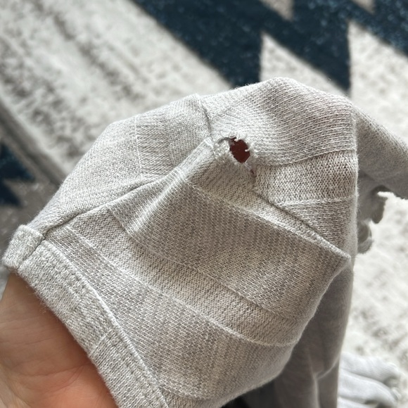 Forever 21 baby tee - Picture 4 of 4